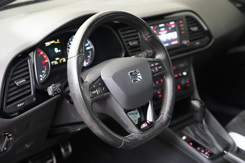 Seat Leon - fotka 14 z 26