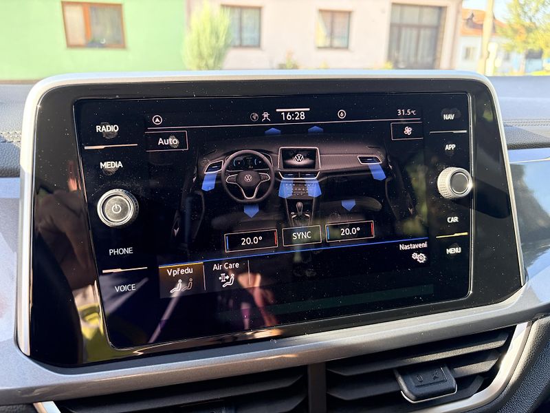 Volkswagen T-Roc 1.0TSI SPORT IQ LIGHT - fotka 36 z 46