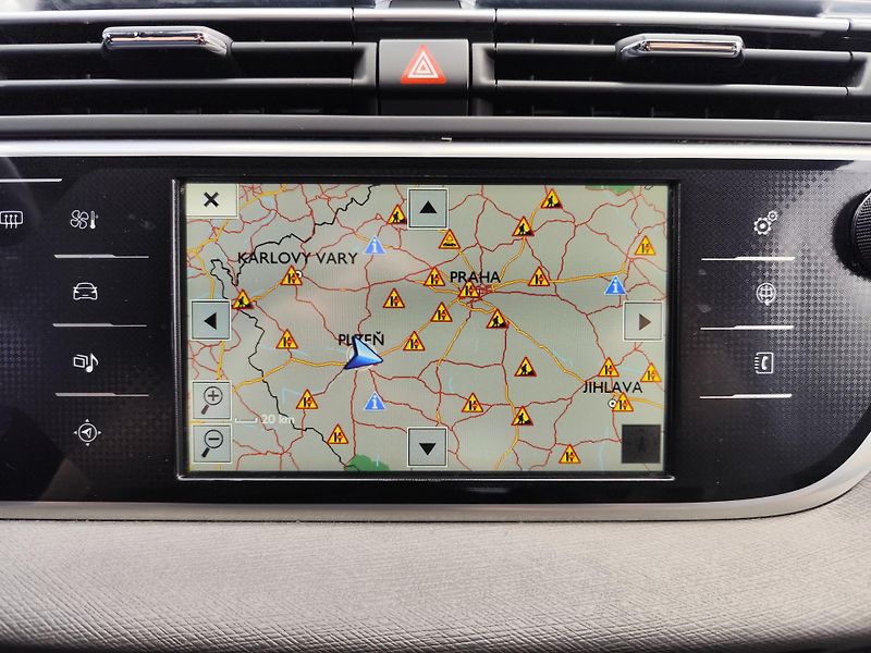 Citroën Grand C4 Picasso (2014) - fotka 29 z 34
