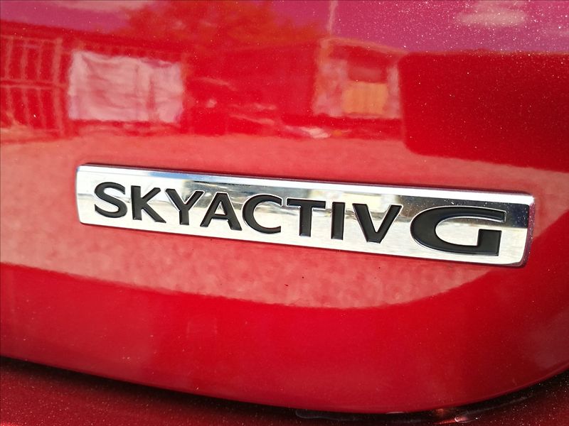 Mazda 3 2,0 i SkyactivG 1.majitel - fotka 20 z 25