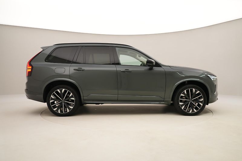 Volvo XC90 (2026) T8 AWD Plug-in DARK ULTRA - fotka 13 z 74