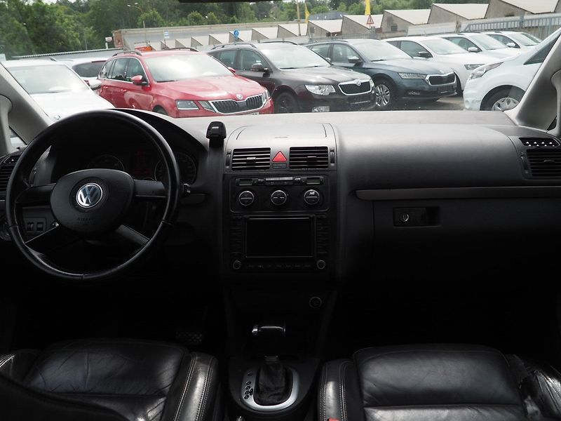 Volkswagen Touran (2003) 1.9 TDI 77 kW, DSG, Webasto - fotka 19 z 33