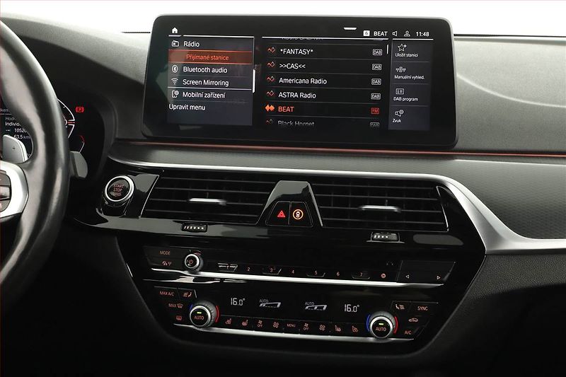 BMW Řada 5 (2020) M Sport 530d xDrive - fotka 9 z 19