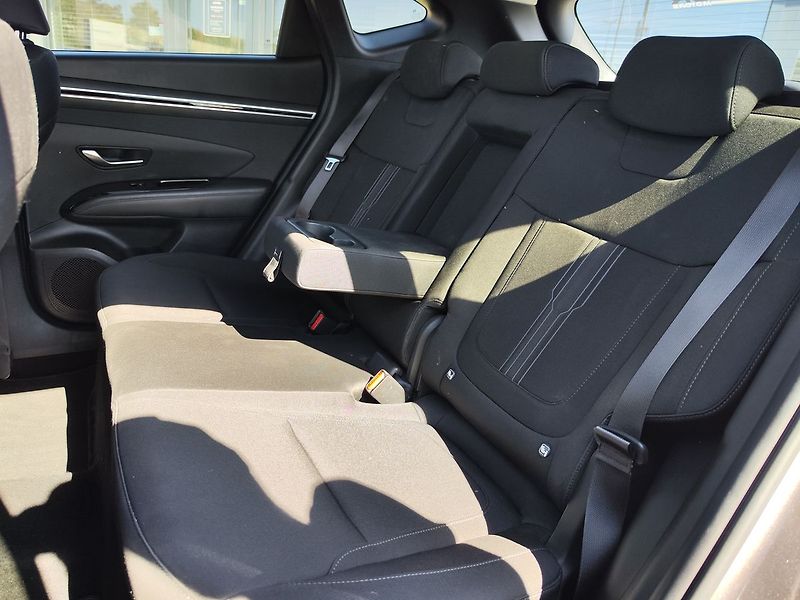 Hyundai Tucson 1.6 T-GDI/169kW Smart Navi DCT - fotka 11 z 37