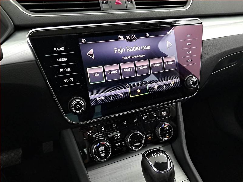 Škoda Superb (2021) Ambition 2.0 TSI - fotka 12 z 19