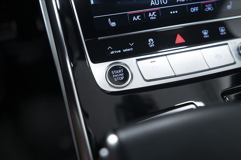 Audi Q7 3,0 TDI QUATTRO S-LINE 1. MAJ - fotka 31 z 45