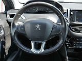 Peugeot 2008 (2019) 1.2i, 1.maj,ČR, autoAC, temp. - náhled 13