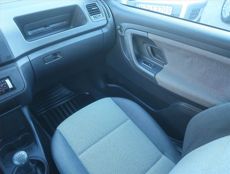 Škoda Fabia (2009) 1.2, Serv.kniha - fotka 8 z 14