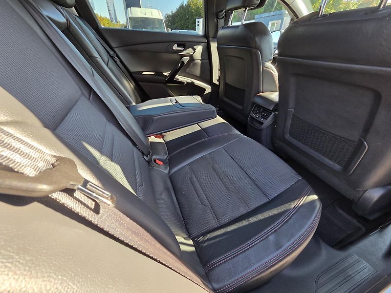 Peugeot 508 (2014) 2.2 HDi 204 GT EAT6 - fotka 11 z 32