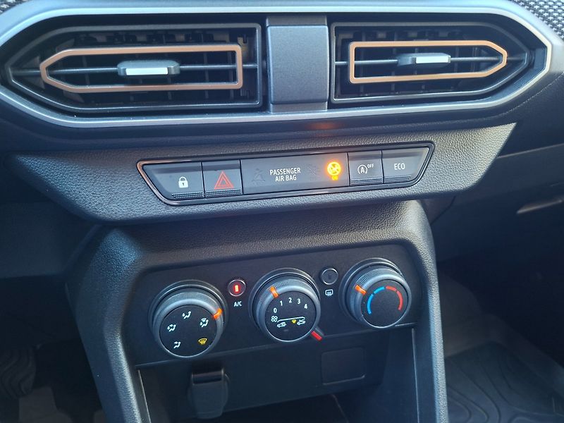Dacia Sandero (2024) STEPWAY 1.0TCe 67kW 6M -T.ZAŘ. - fotka 13 z 35
