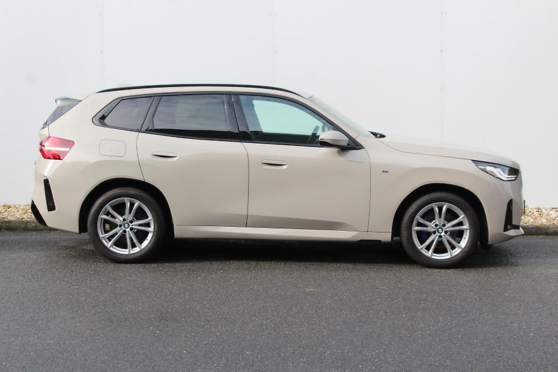 BMW X3 20d xDrive - fotka 3 z 24
