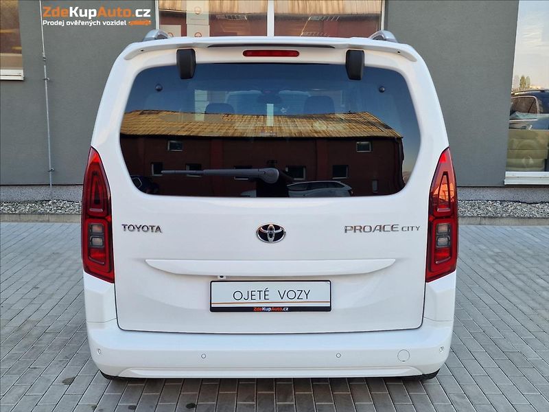 Toyota ProAce City 1.5 D-4D 130k L1 Family - fotka 9 z 49