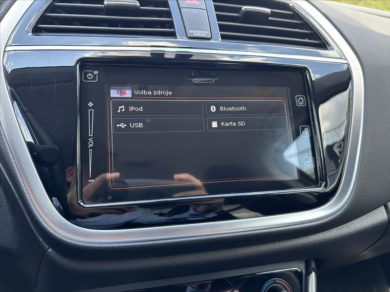 Suzuki SX4 S-Cross 1,4 HEV 4x4 Premium ADAPTIV - fotka 21 z 40