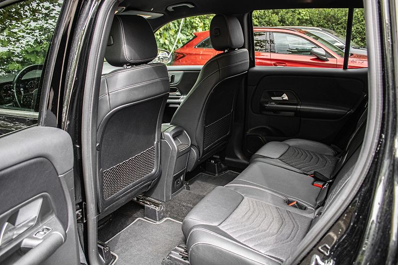 Mercedes-Benz GLB - fotka 31 z 37