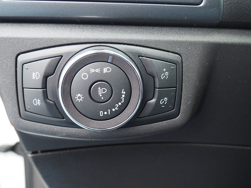 Ford Mondeo (2018) 2.0 TDCi, 110 kW - fotka 19 z 34