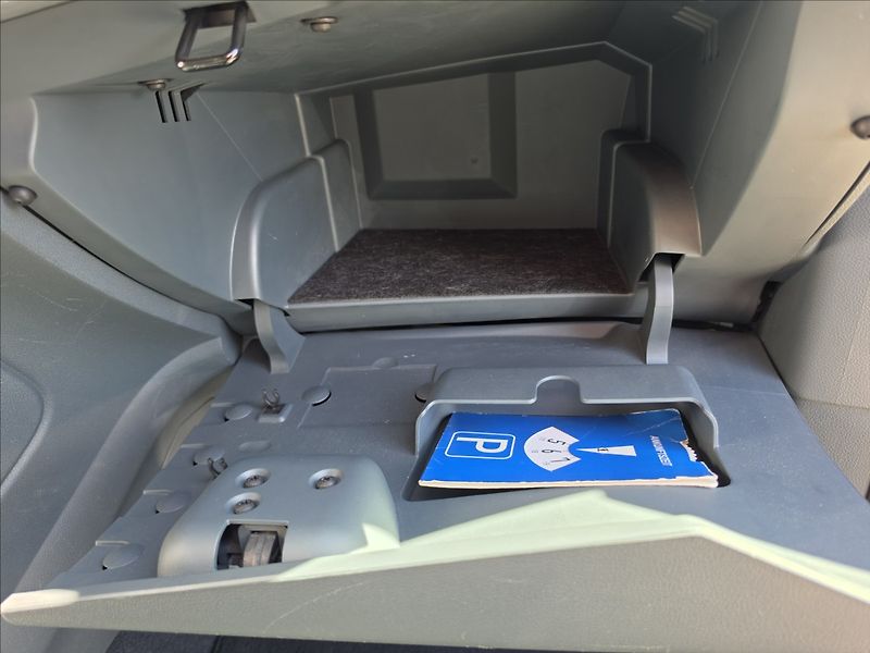 Ford C-MAX 1,6 1 110KW Titanium - fotka 31 z 40