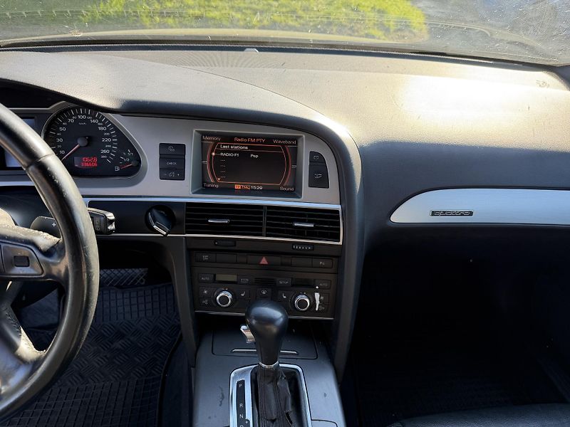Audi A6 3.0TDI QUATTRO S-line - fotka 18 z 24