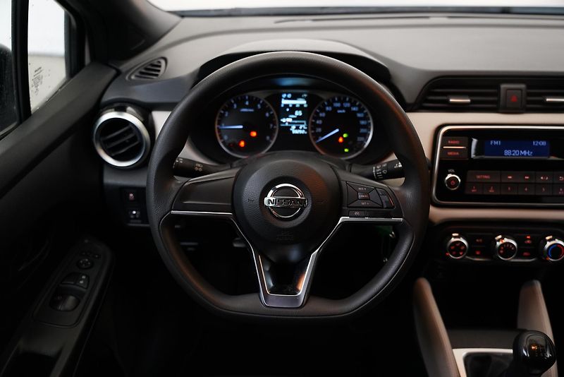 Nissan Micra - fotka 15 z 21
