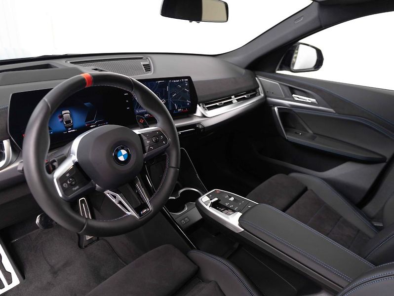 BMW X2 M35i xDrive - fotka 11 z 22