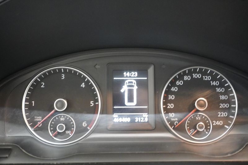 Volkswagen Transporter 2.0TDi CALIFORNIA kuchyň/spaní - fotka 15 z 37