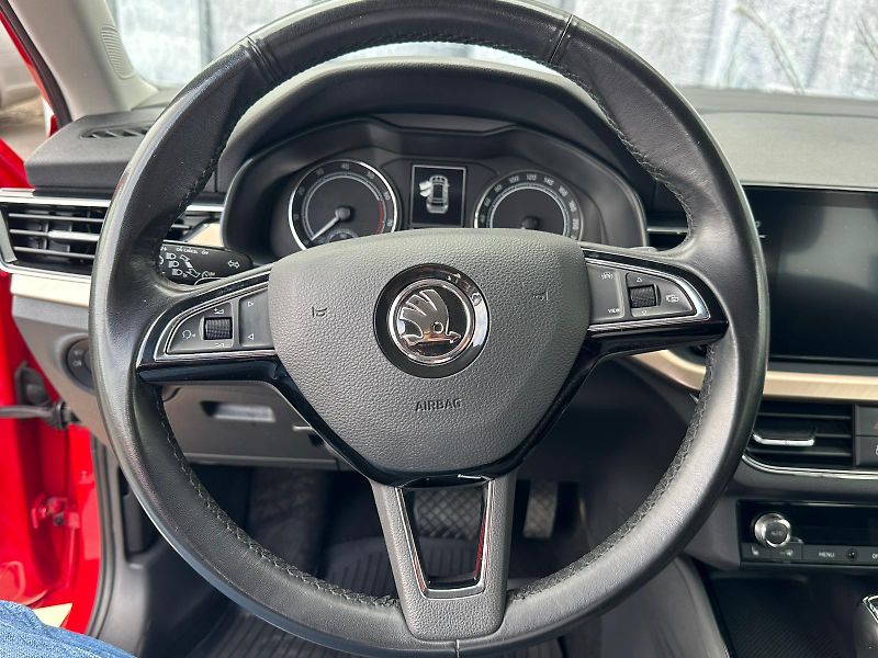 Škoda Kamiq (2020) 1.5TSi, 110KW,VYHŘ.SED.KEYLESS - fotka 16 z 21
