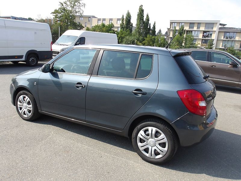 Škoda Fabia 1,4MPi 63kW KRASAVEC ! - fotka 9 z 25