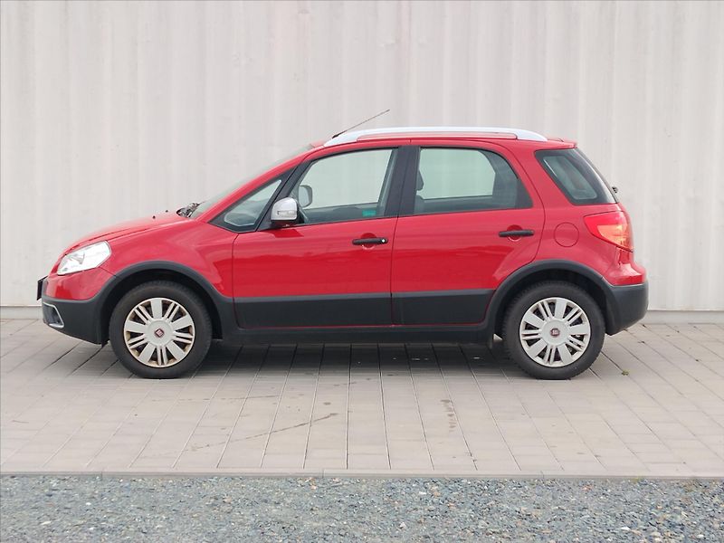 Fiat Sedici 1,6   1.6 16V 88Kw 4X4 - fotka 17 z 21