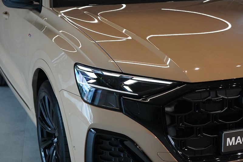 Audi Q8 TDI quattro 210 kW, S line - fotka 5 z 50