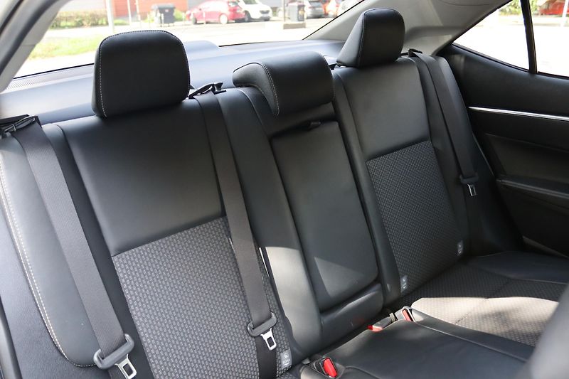 Toyota Corolla (2018) Toyota Corolla Sedan 1.6 - fotka 55 z 60