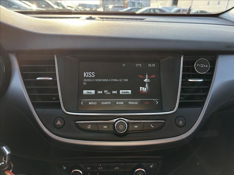 Opel Crossland 1,2 EDITION F 12 XHT 96kW AUT - fotka 21 z 26