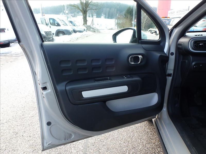 Citroën C3 1,2 PureTech Záruka 10/2028 - fotka 14 z 44