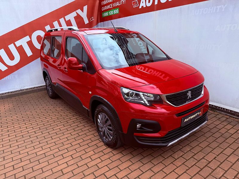 Peugeot Rifter 1.5 Blue-HDi Allure Long Aut. - fotka 5 z 27