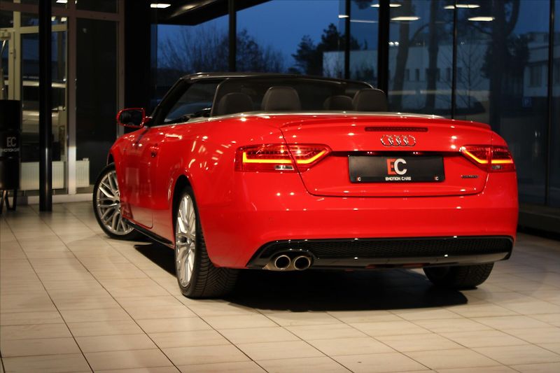 Audi A5 TDi V6 quattro S Line Cabriole - fotka 24 z 27