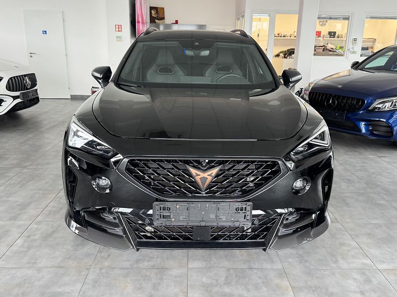 Cupra Formentor (2023) 2,5TSIF VZ5 DSG 4x4  - fotka 2 z 37