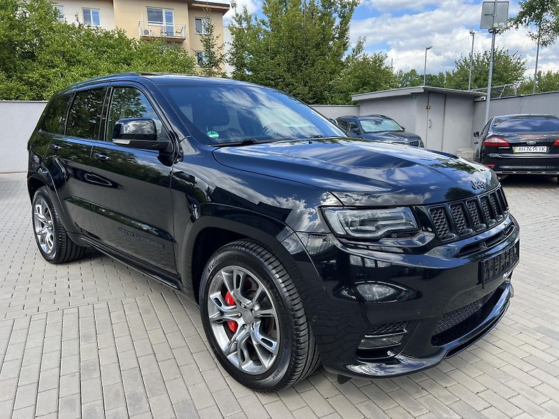 Jeep Grand Cherokee SRT 6.4 V8 HEMI - fotka 2 z 30