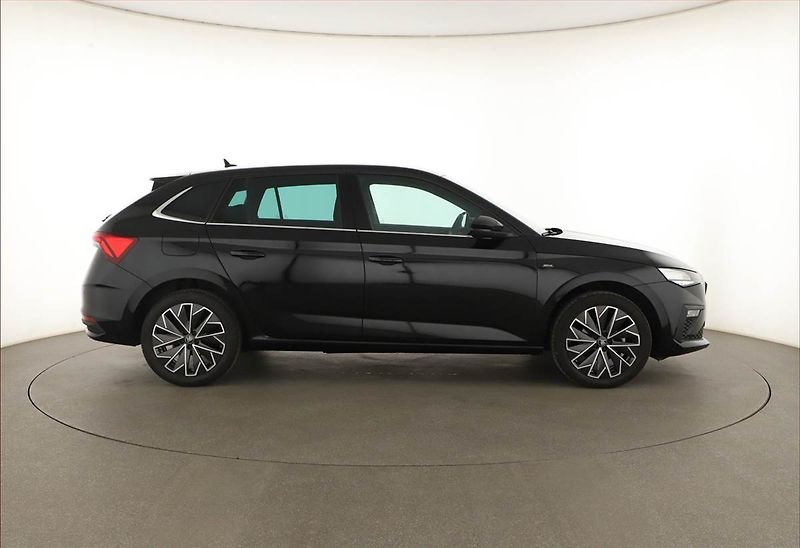 Škoda Scala (2025) 1.0 TSI, Drive, FullLed - fotka 6 z 19