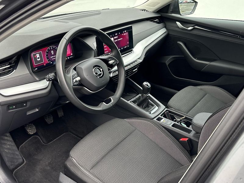 Škoda Octavia Selection - fotka 6 z 28