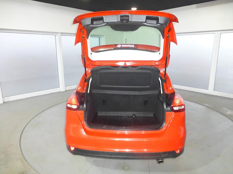 Ford Focus (2015) 1,5T-110KW*ALU*PARK.S*PŮVOD ČR - fotka 23 z 25