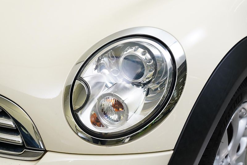 Mini Cooper - fotka 9 z 24