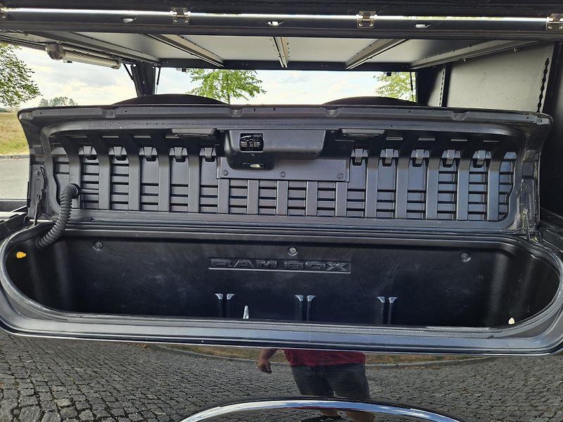 RAM 1500 (2019) 5.7HEMI + LPG LARAMIE - fotka 36 z 38