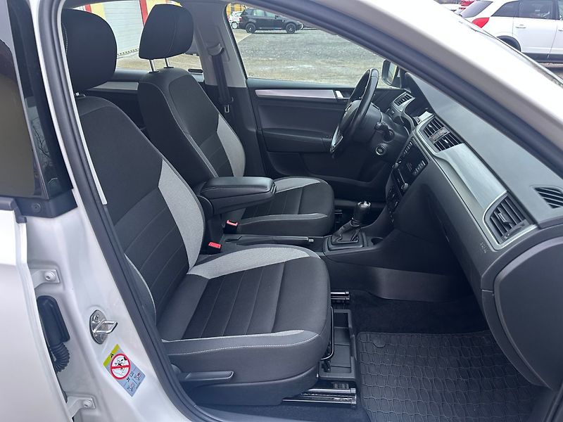 Škoda Rapid 1.4 TSI DSG/1MAJ/CZ/DPH/Výhřev - fotka 19 z 37