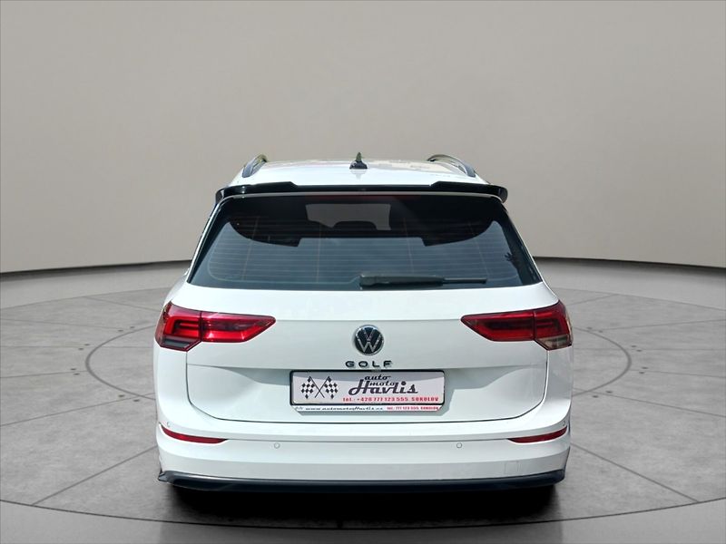 Volkswagen Golf 1,0 81kW LIFE KOMBI - fotka 6 z 23
