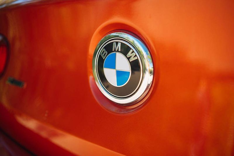 BMW Řada 1 (2016) M140i xDrive - fotka 14 z 31