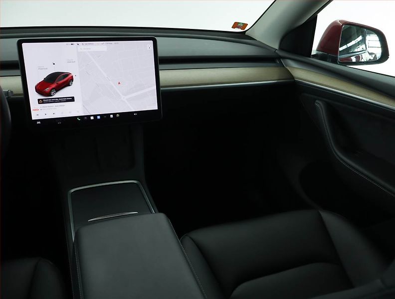Tesla Model Y (2021) Long Range AWD 75kWh, SoH 91% - fotka 8 z 23