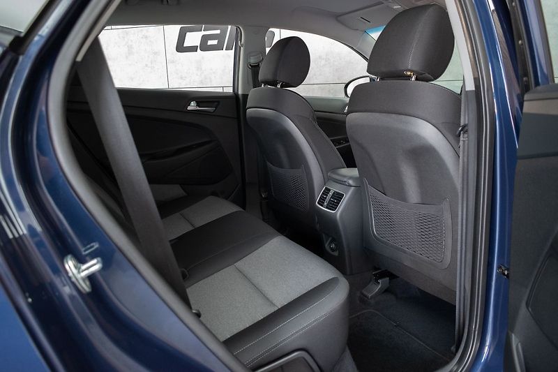 Hyundai Tucson 1.6T-GDI 130kW*KAMERA*TAŽNÉ*ČR - fotka 11 z 34