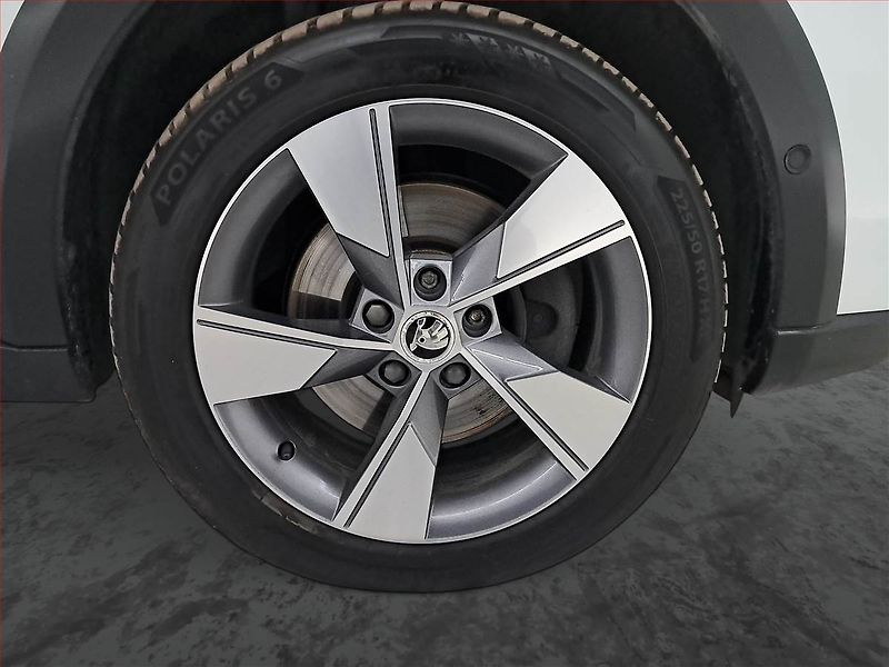 Škoda Octavia (2015) Scout 2.0 TDI, 4X4, Automat - fotka 15 z 23