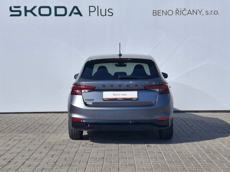Škoda Fabia (2025) Monte Carlo DSG 1,0TSi 70kW - fotka 12 z 33
