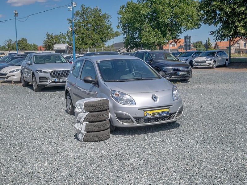 Renault Twingo (2010) 1.2i 55KW – 2x KOLA - fotka 3 z 36