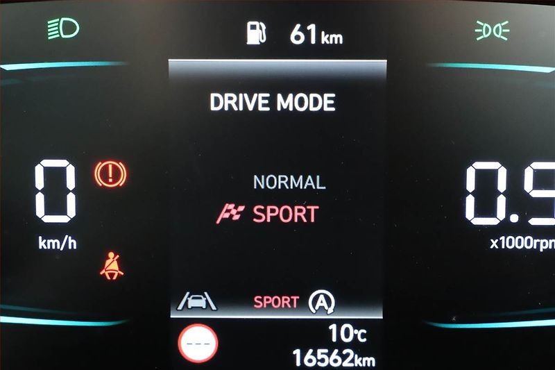 Hyundai i20 (2025) Smart 1.0 T-GDI, Serv.kniha - fotka 12 z 20