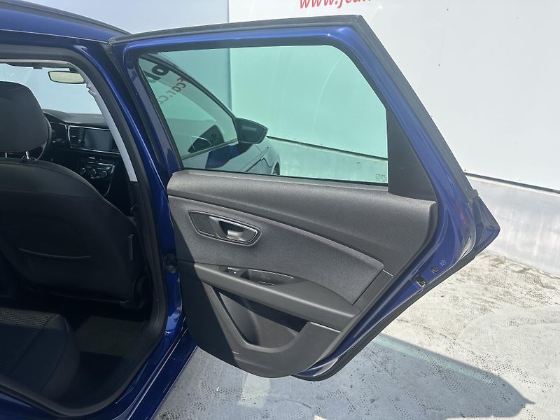 Seat Leon (2019) 1.5 TSI Virtual, ser.historie - fotka 14 z 36